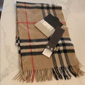 Burberry classic Icon jumbo check scarf